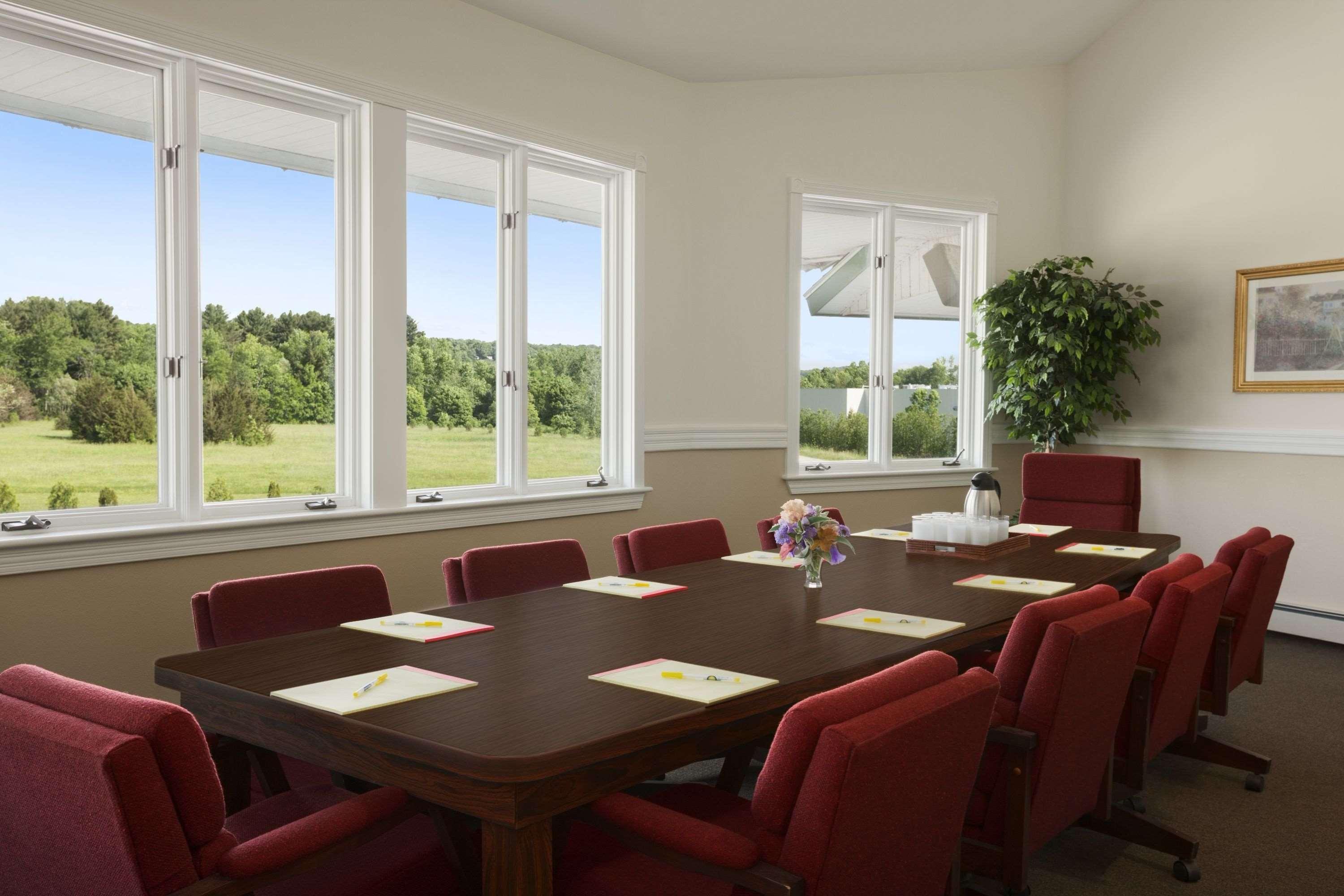 Days Inn By Wyndham Shelburne/Burlington Esterno foto
