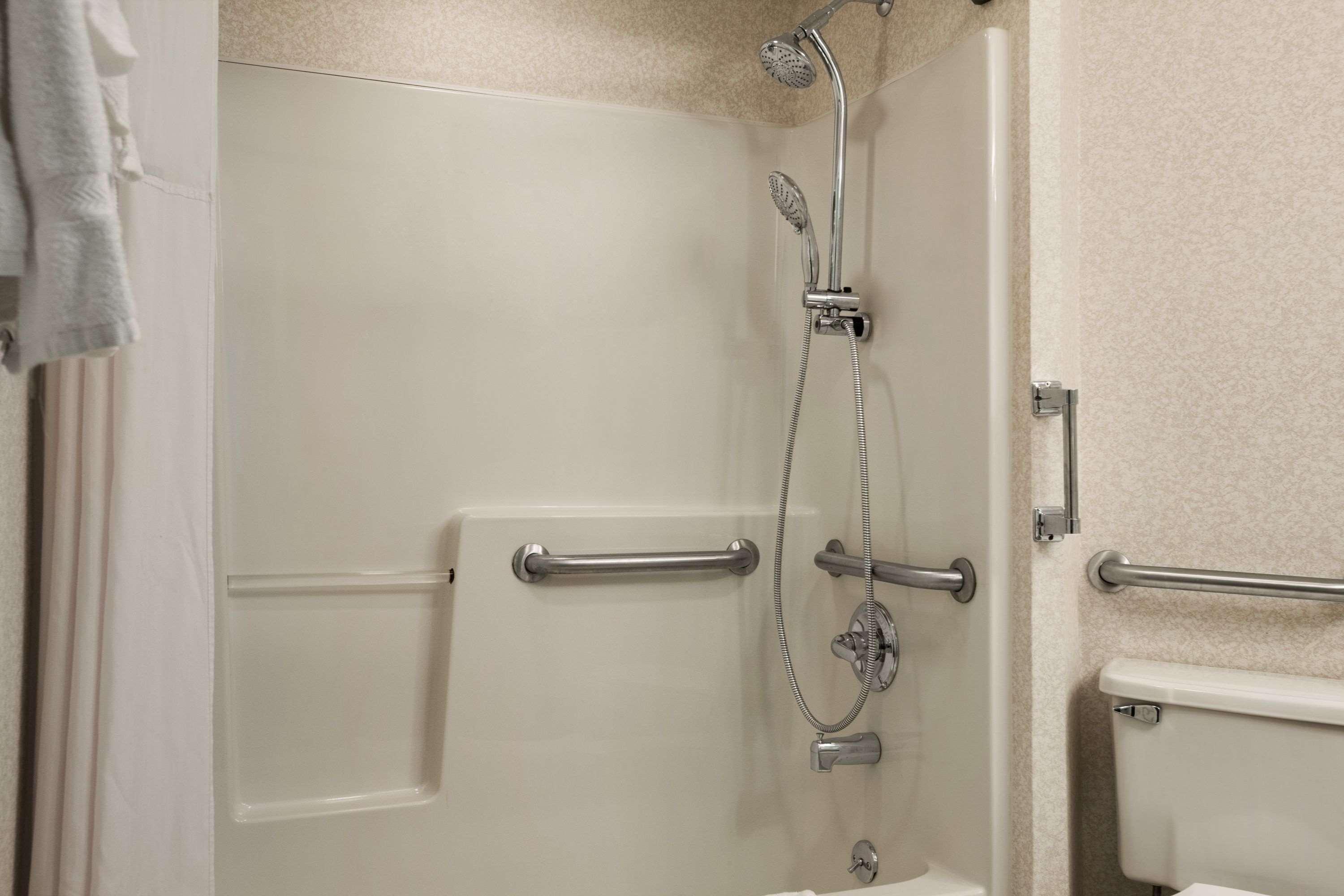 Days Inn By Wyndham Shelburne/Burlington Esterno foto